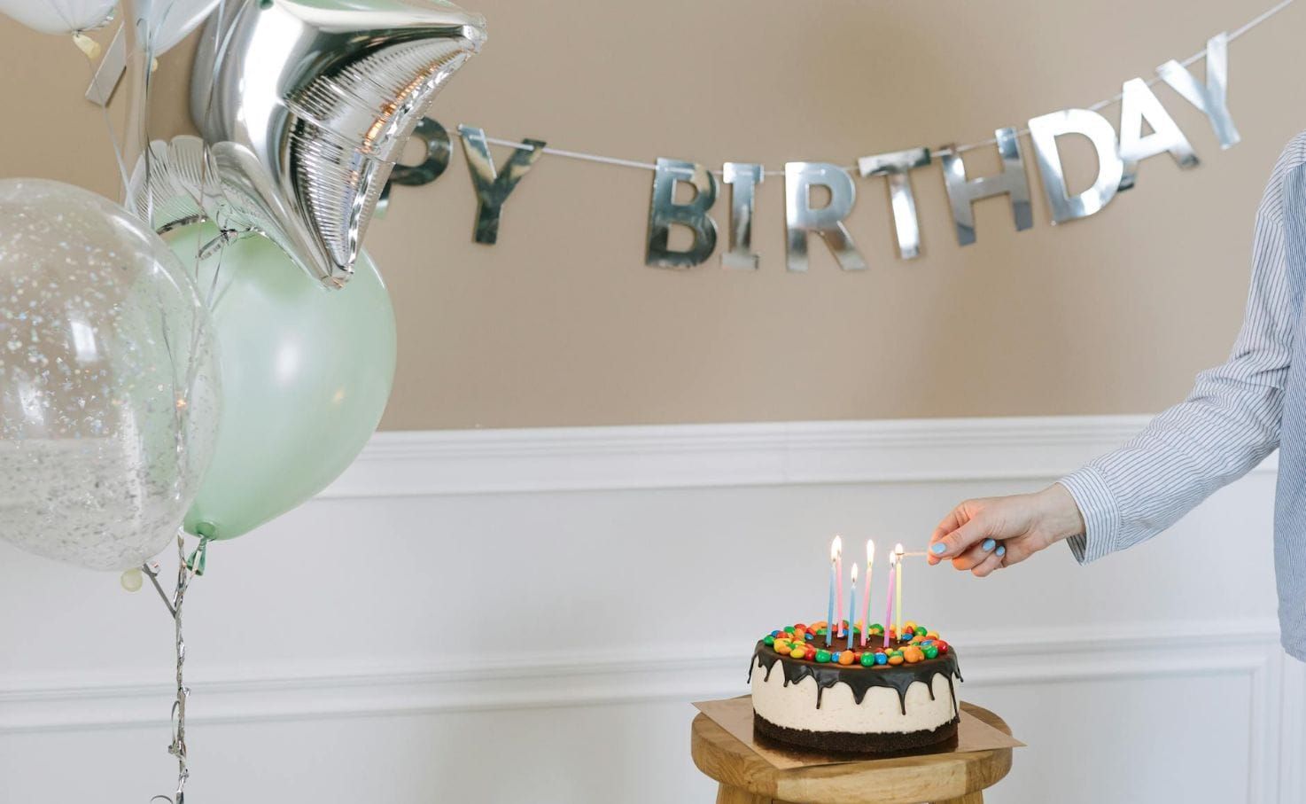 Birthday month discounts, weekend deals — your exclusive discount now runs on its own schedule.