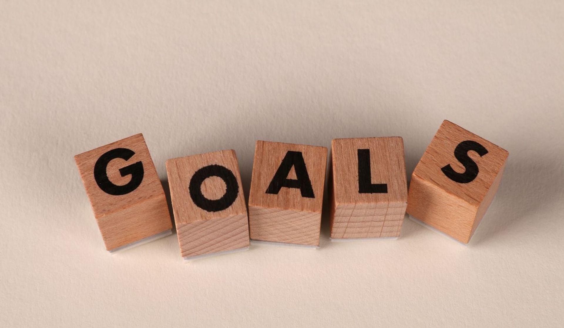 Customer Retention Goals: 5 Targets to Set (and How to Hit Them)