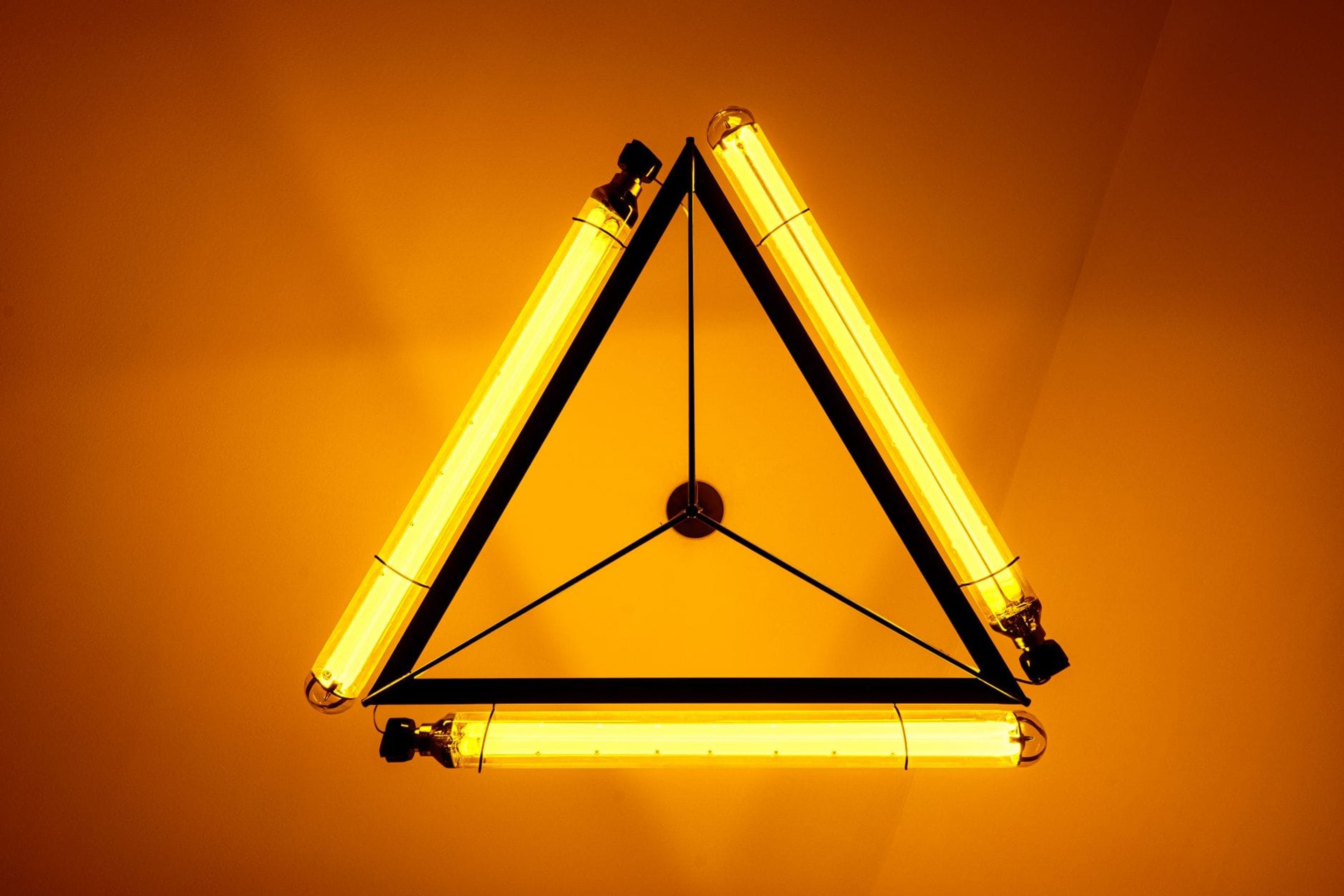 Brand Loyalty Pyramid: 5 Strategic Levels for 2026 Growth